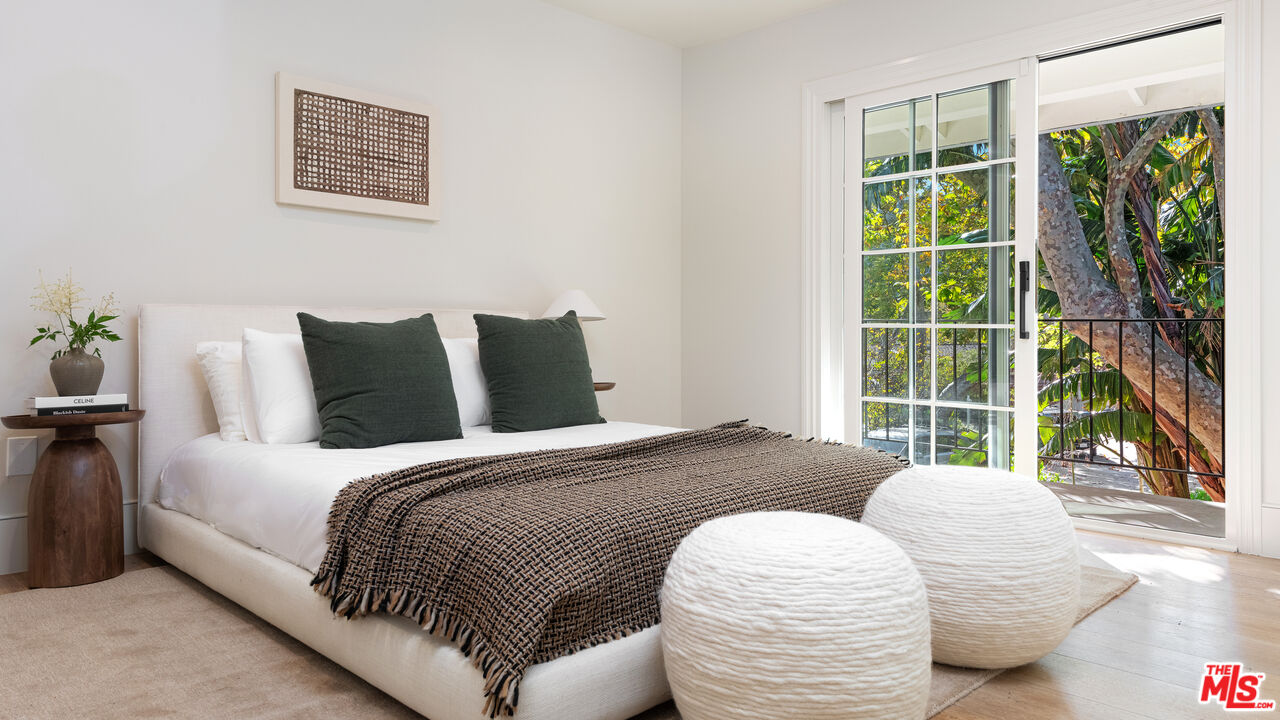 30601 Sicomoro Drive Malibu, CA 90265 - Photo 17 of 26