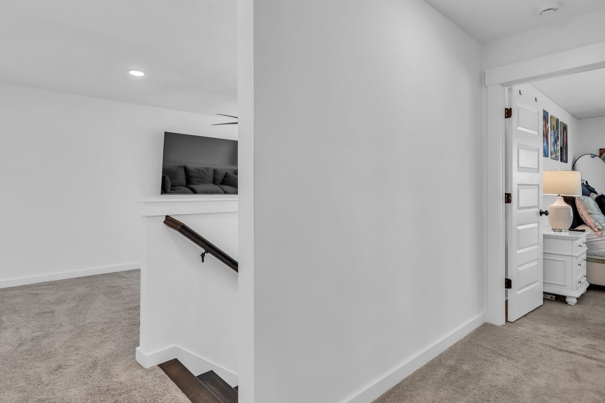 2404 Beaver Drive Murfreesboro, TN 37128 - Photo 37 of 42 a living room with furniture and a flat screen tv