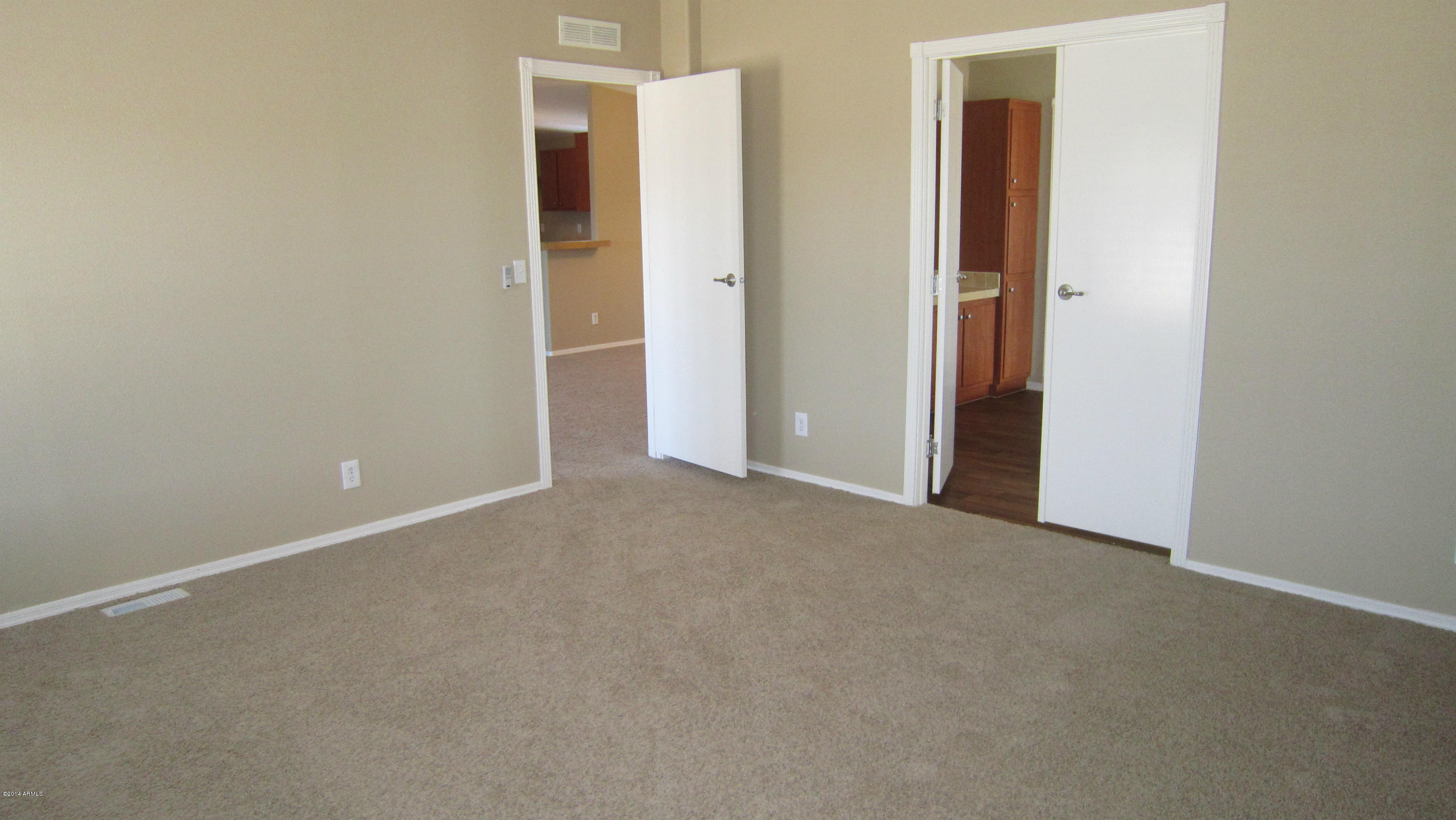 54016 West Ridoway Road Maricopa, AZ 85139 - Photo 8 of 37 Master bedroom