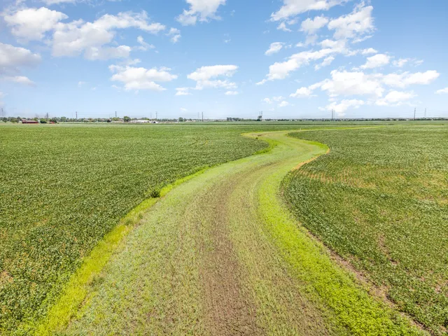 $369,999 | 0 County Line Road, Shorewood, IL 60404