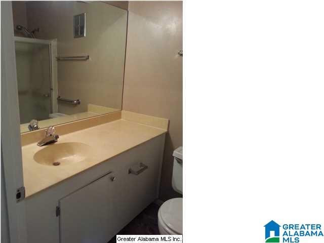 3350 Altamont Road South, Unit D23 Birmingham, AL 35205 - Photo 12 of 13