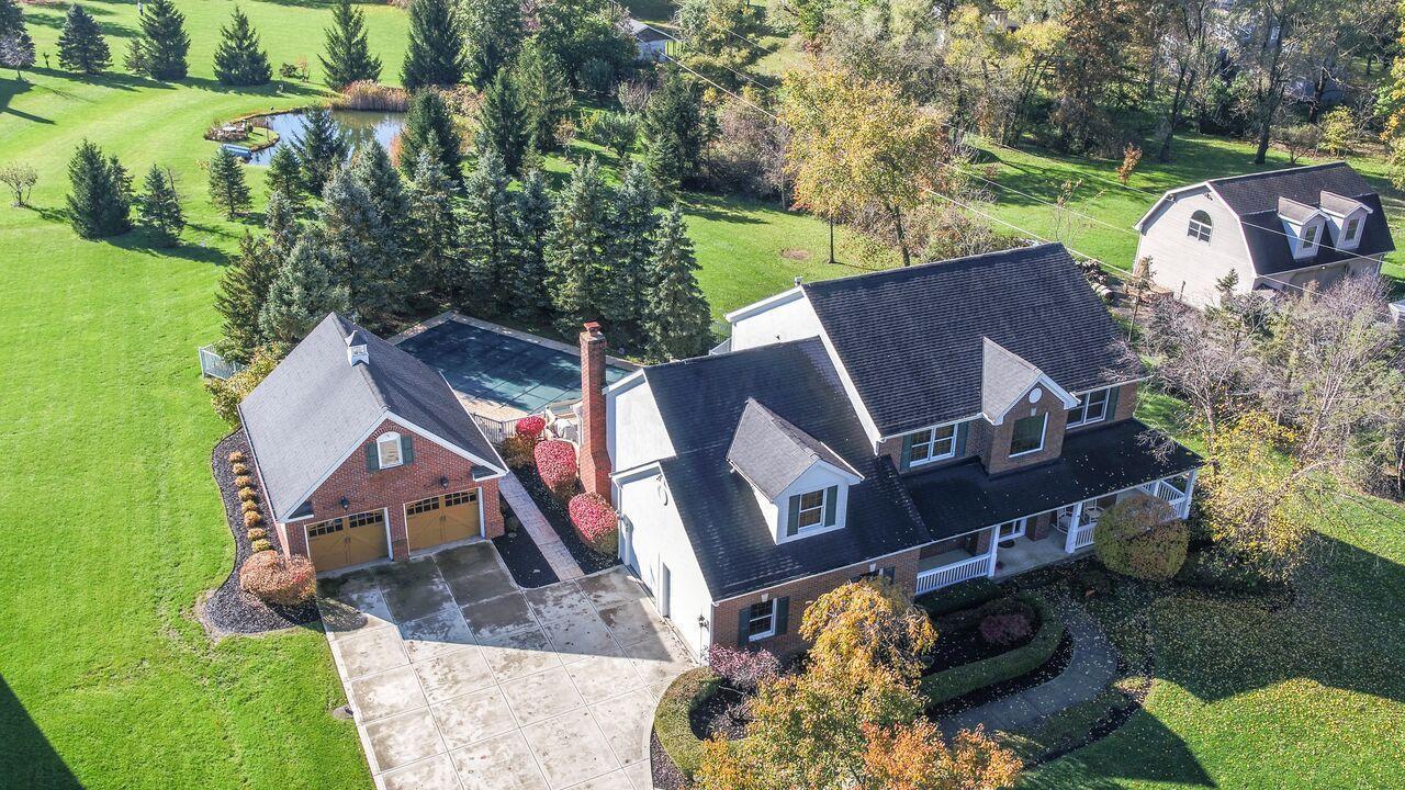 4 car garage - 2 attached and 2 detached