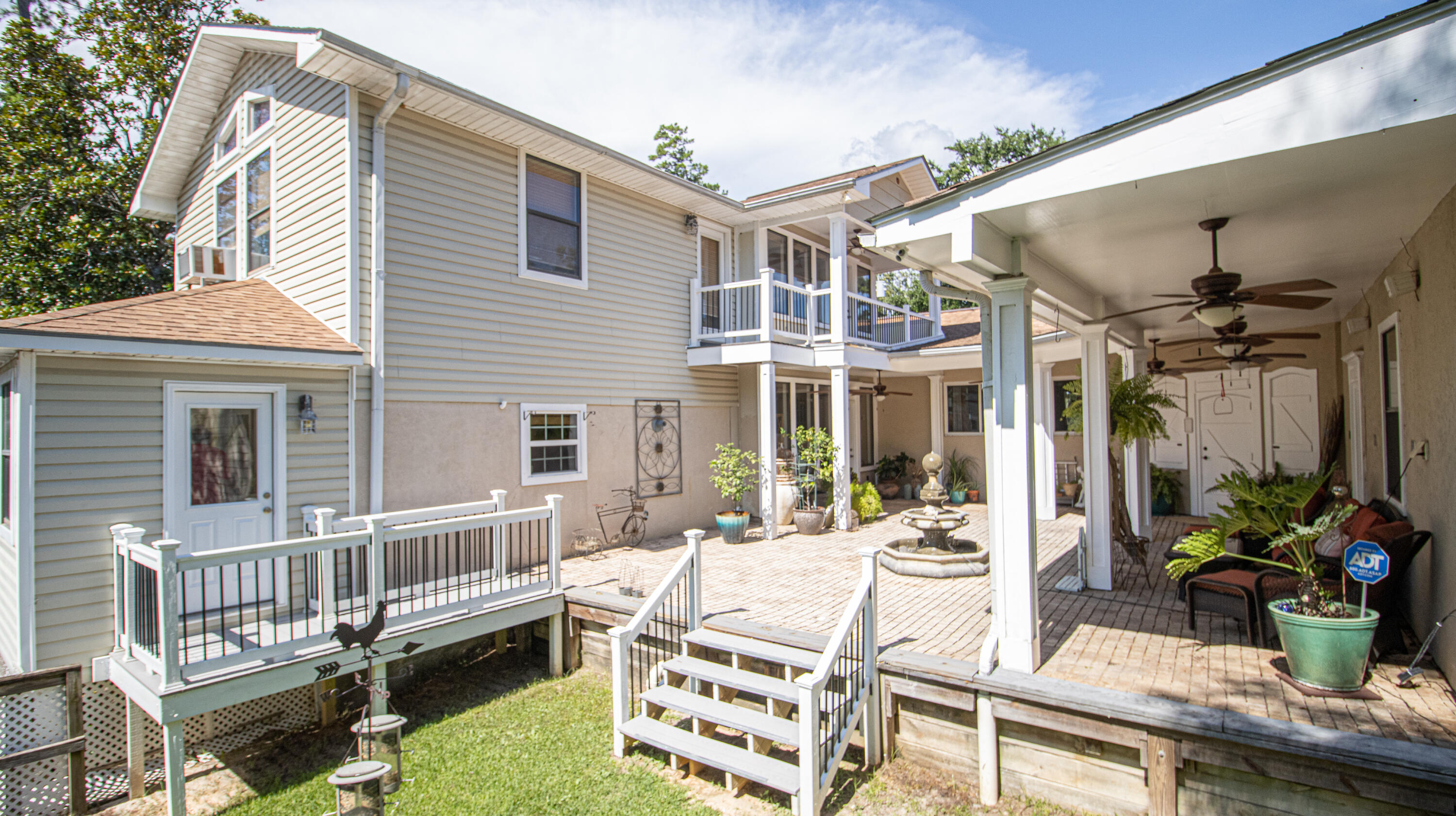 11425 Summer Lane Road Biloxi, MS 39532 - Photo 28 of 34 Courtyard