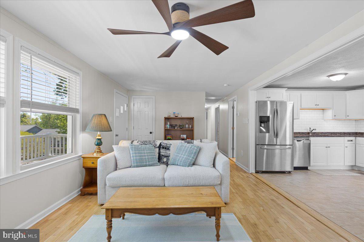 3719 3rd Street North Beach, MD 20714 - Photo 11 of 44 Sitting Area