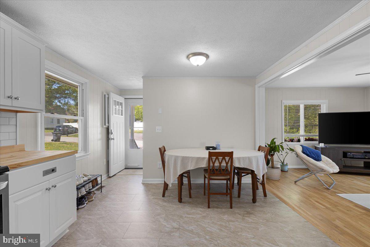 3719 3rd Street North Beach, MD 20714 - Photo 13 of 44 Breakfast Area