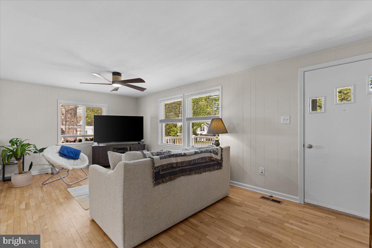 3719 3rd Street North Beach, MD 20714 - Photo 9 of 44