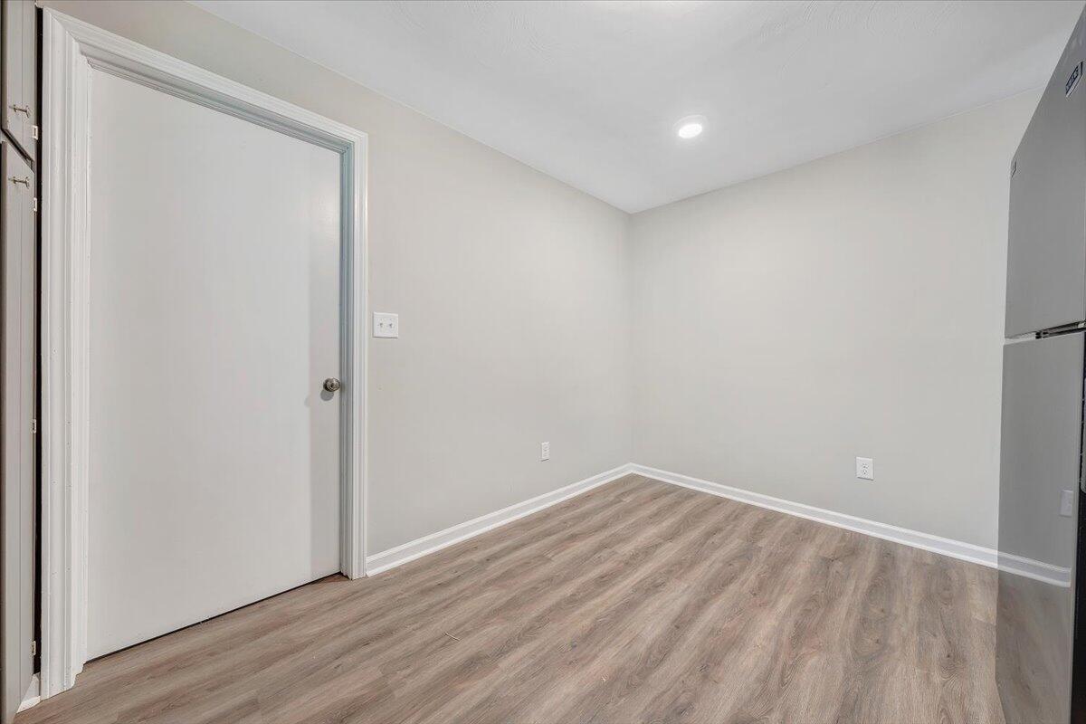 5679 Franklin Road Roanoke, VA 24014 - Photo 13 of 36 a view of room