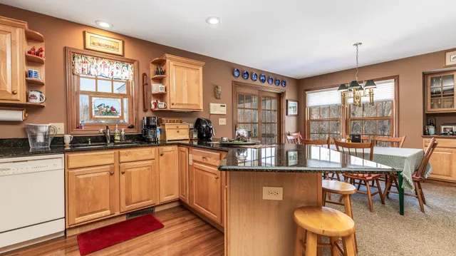 $415,000 | 155 Blackhawk Drive, Galena, IL 61036