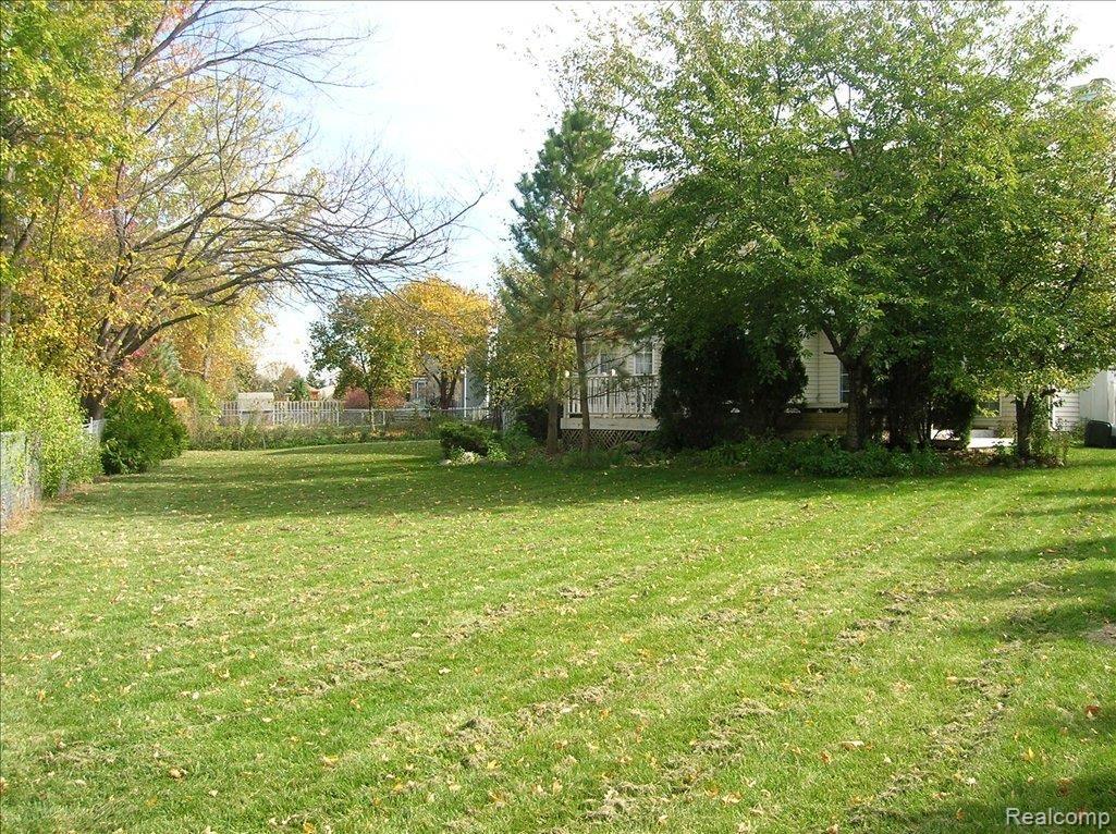 45312 Prestbury Road Canton, MI 48187 - Photo 4 of 17 DSCN4887