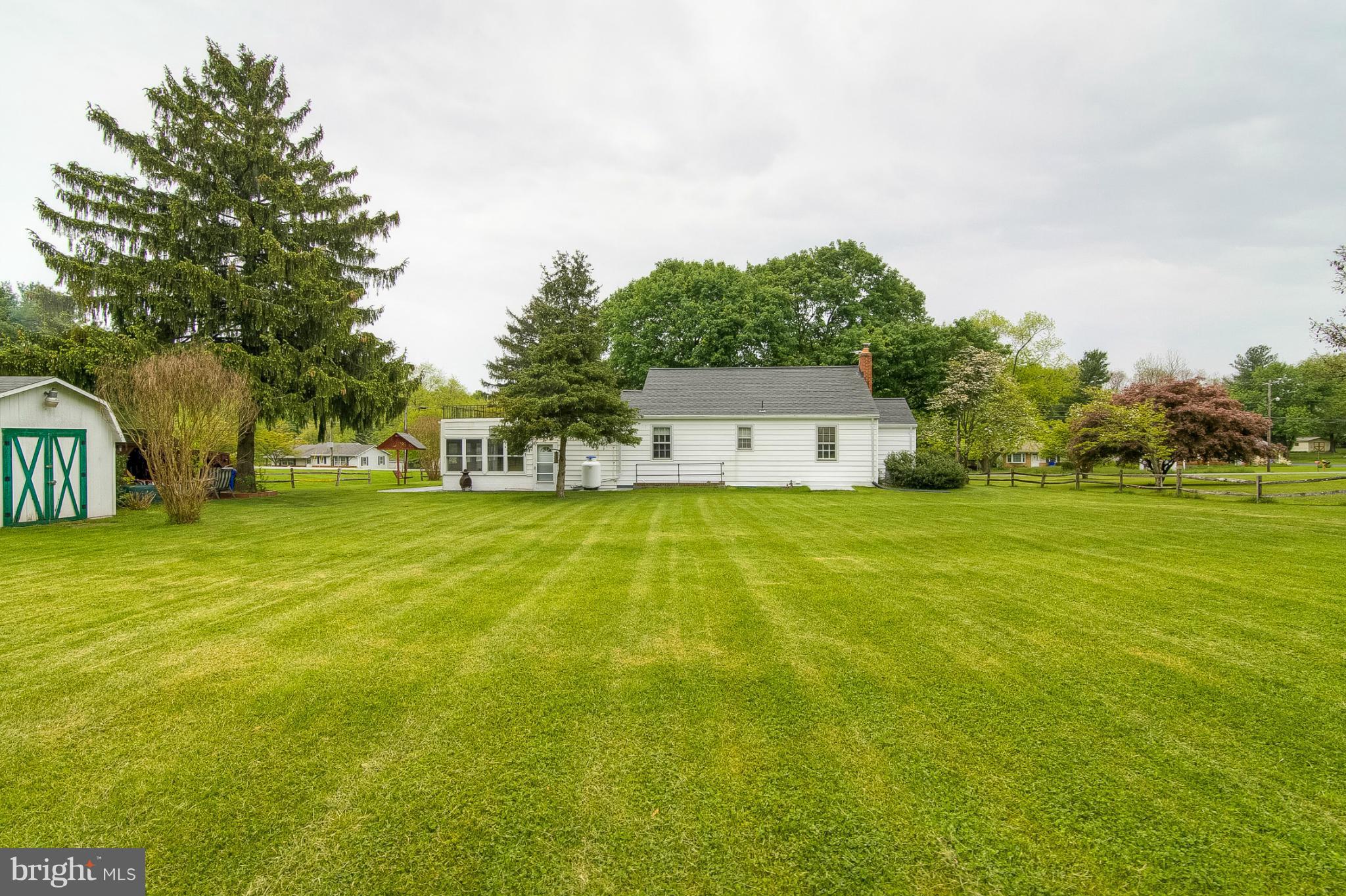13058 Penn Shop Road Mount Airy, MD 21771 - Photo 26 of 28 Exterior (Rear)