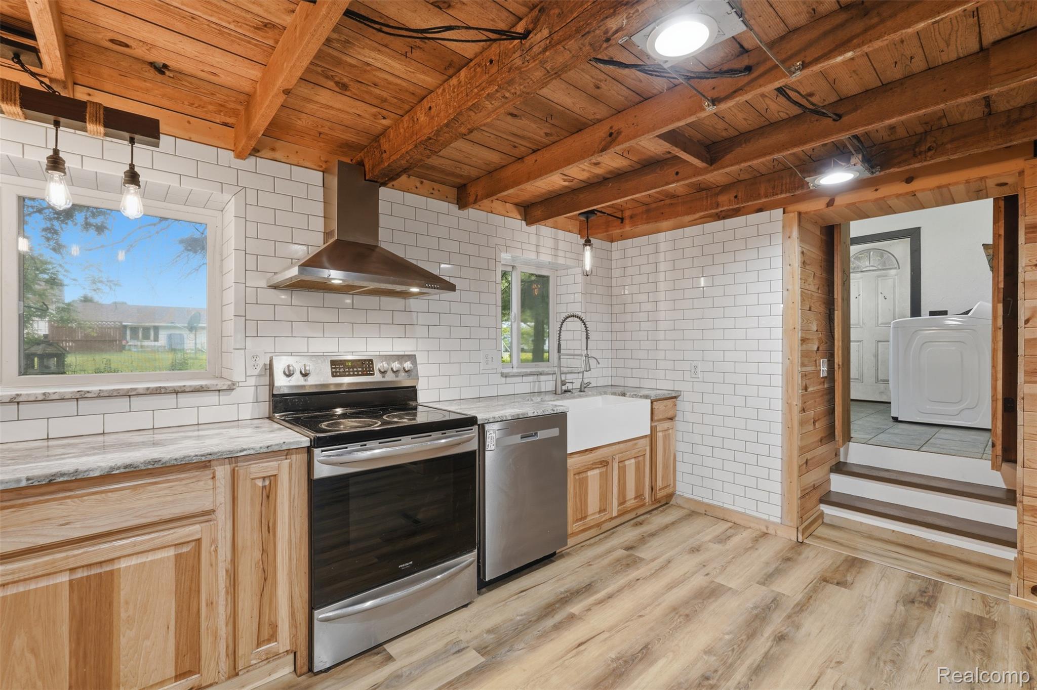 8573 West Lovejoy Road Byron, MI 48418 - Photo 11 of 41 8573 W Lovejoy Rd