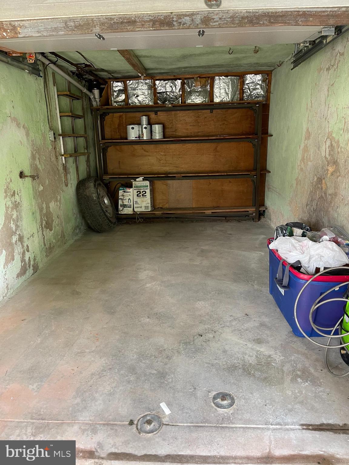 3345 Decatur Street Philadelphia, PA 19136 - Photo 22 of 24 Garage