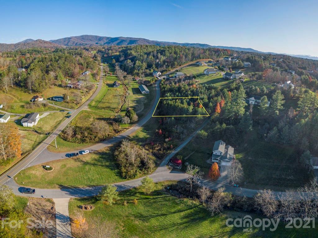 17 Homestead Ridge, Unit 2 Weaverville, NC 28787 - Photo 1 of 6 Gallery Image 1