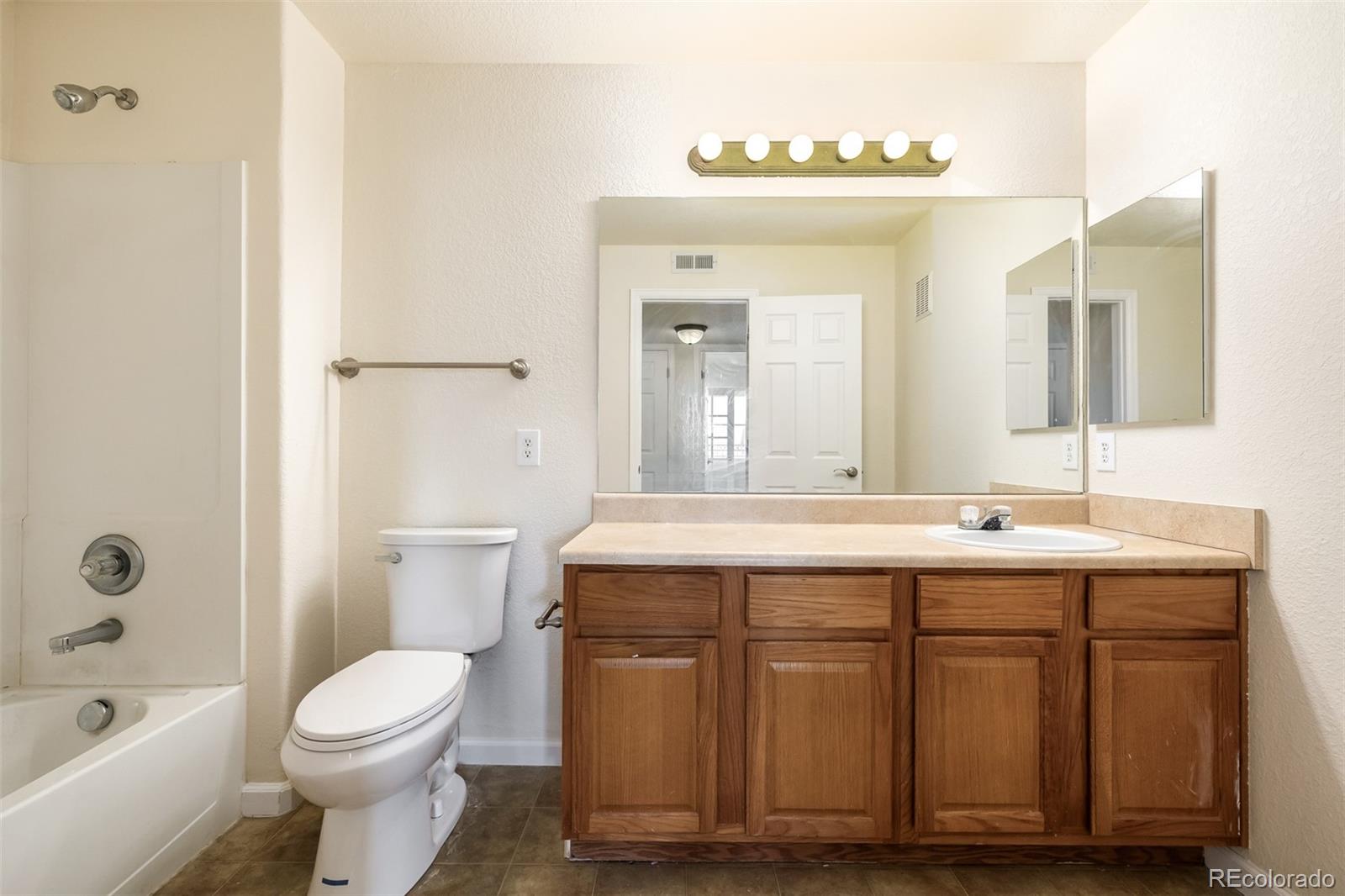 4608 Copeland Lane, Unit 201 Highlands Ranch, CO 80126 - Photo 27 of 50
