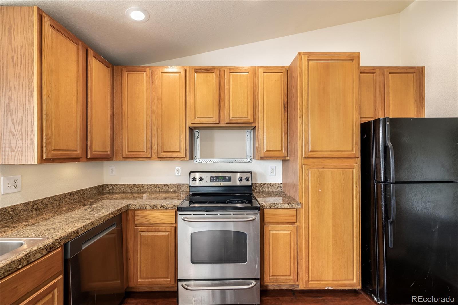 4608 Copeland Lane, Unit 201 Highlands Ranch, CO 80126 - Photo 6 of 50