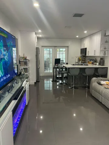 $3,200 | 5715 Cinnamon Drive, West Palm Beach, FL 33415