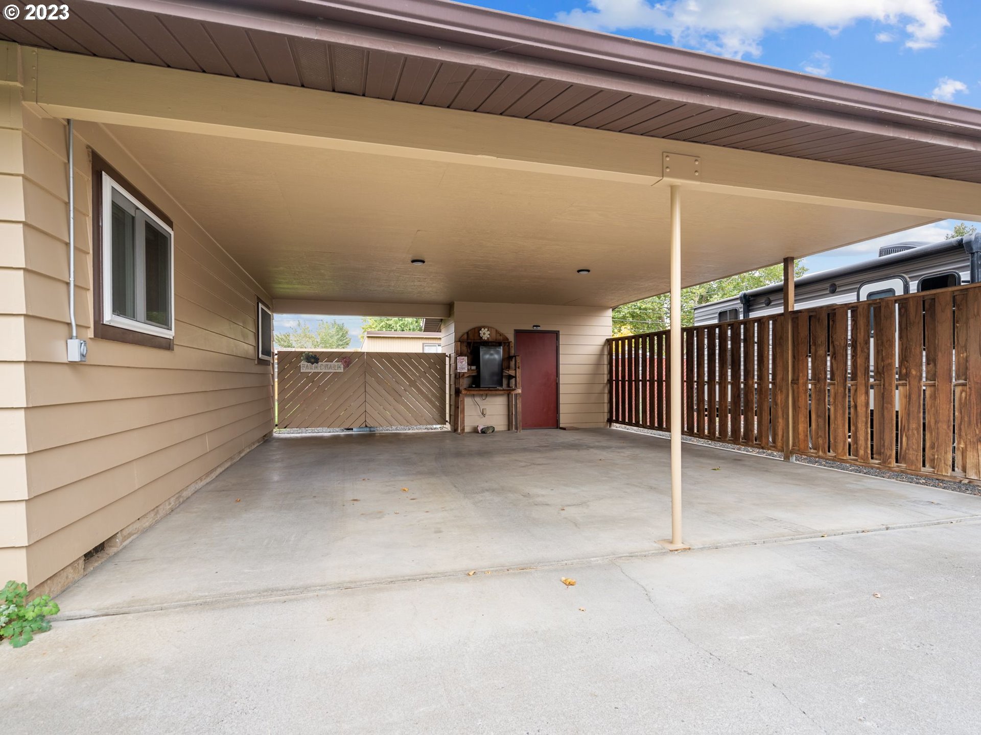 1341 Southwest 40th Street Pendleton, OR 97801 - Photo 4 of 35