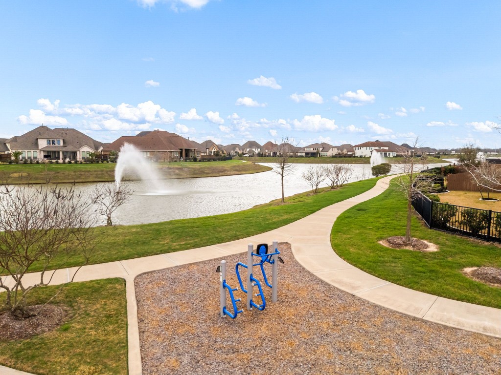 6203 Silver Lk Lane Manvel, TX 77578 - Photo 50 of 50 a view of a lake with a ocean view