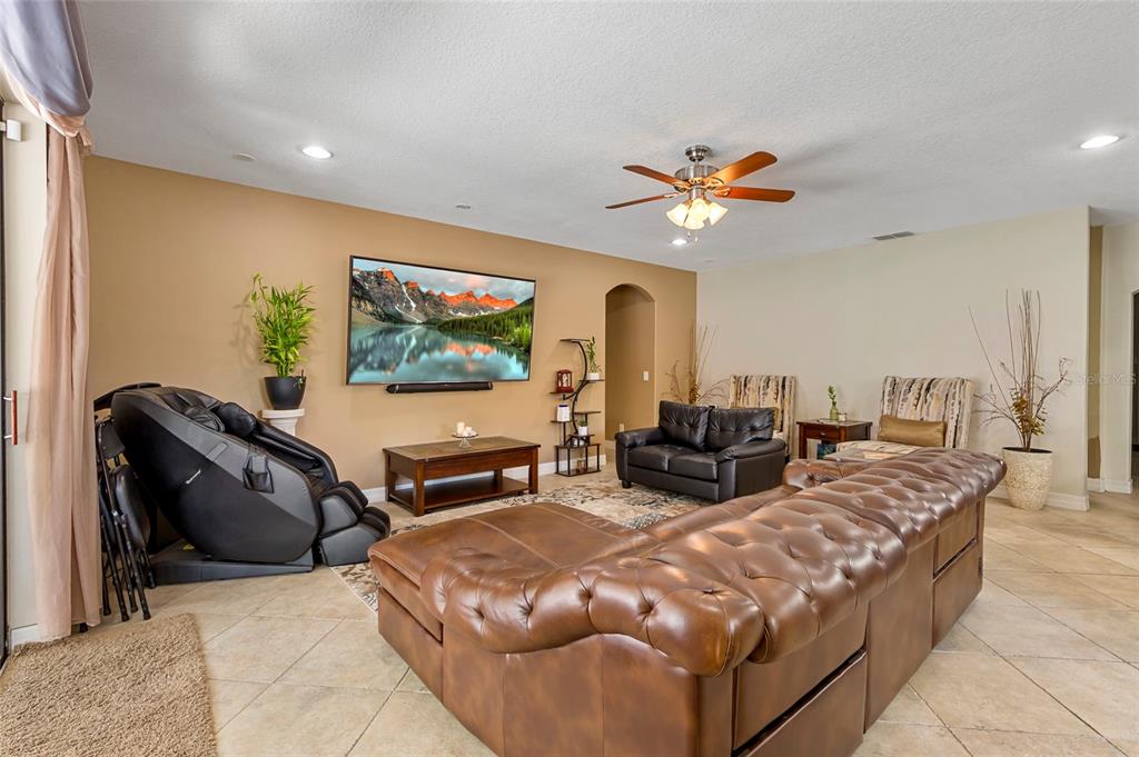 1945 Abbey Ridge Drive Dover, FL 33527 - Photo 12 of 23