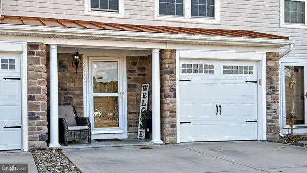 a view of a building entrance