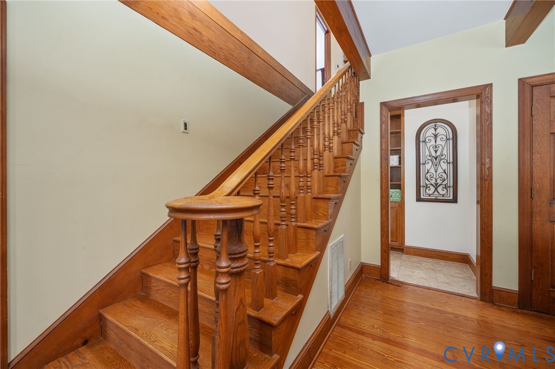 1801 Georgetown Road Heathsville, VA 22473 - Photo 44 of 83 Hardwood flooring, wood staircase with turned balu