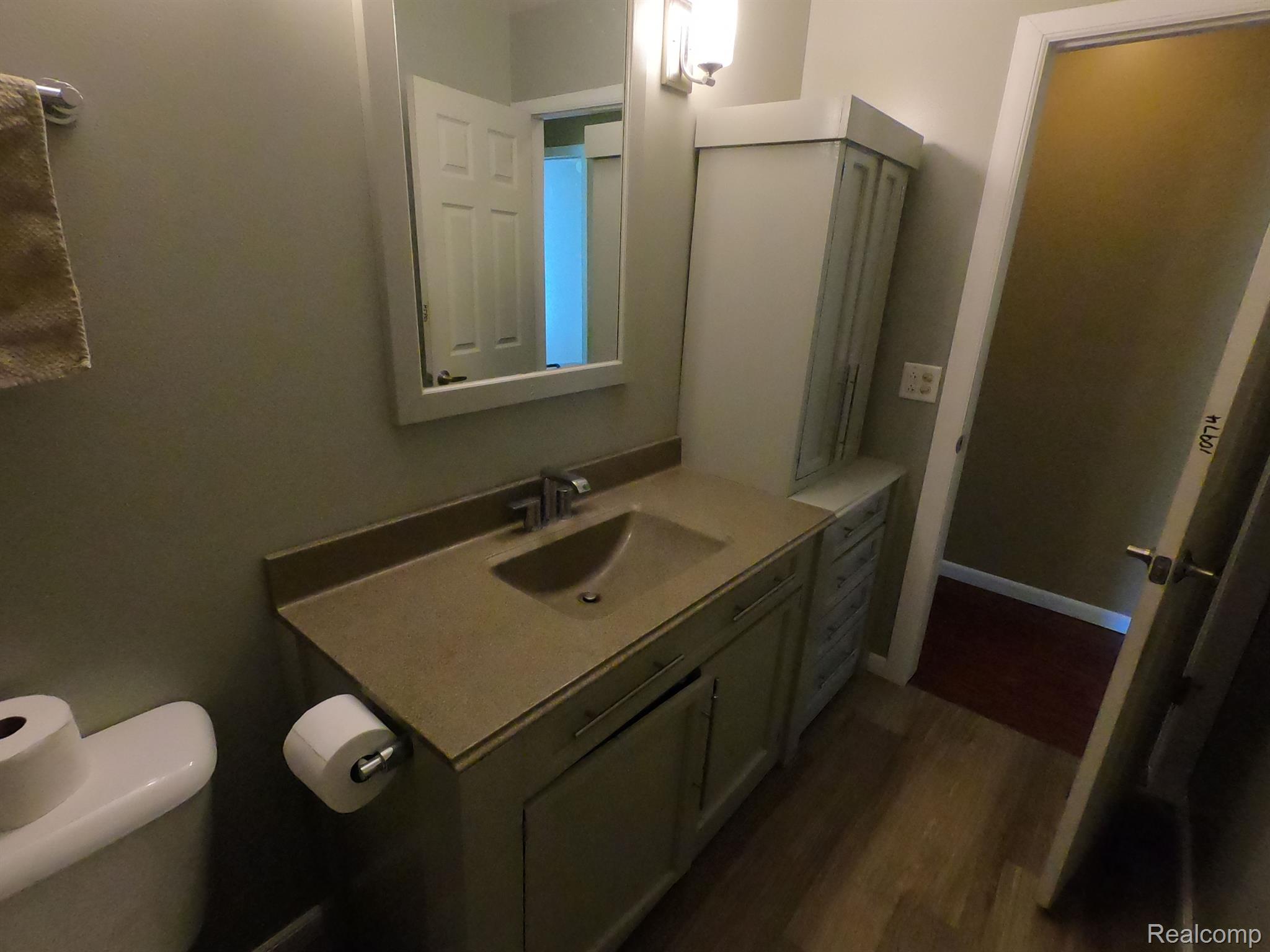 5472 Independence Colony Road Grand Blanc, MI 48439 - Photo 14 of 26 New sink 2021