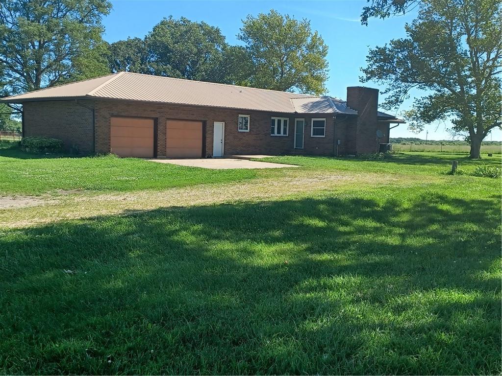 396 Valley Road Bronson, KS 66716 - Photo 3 of 29