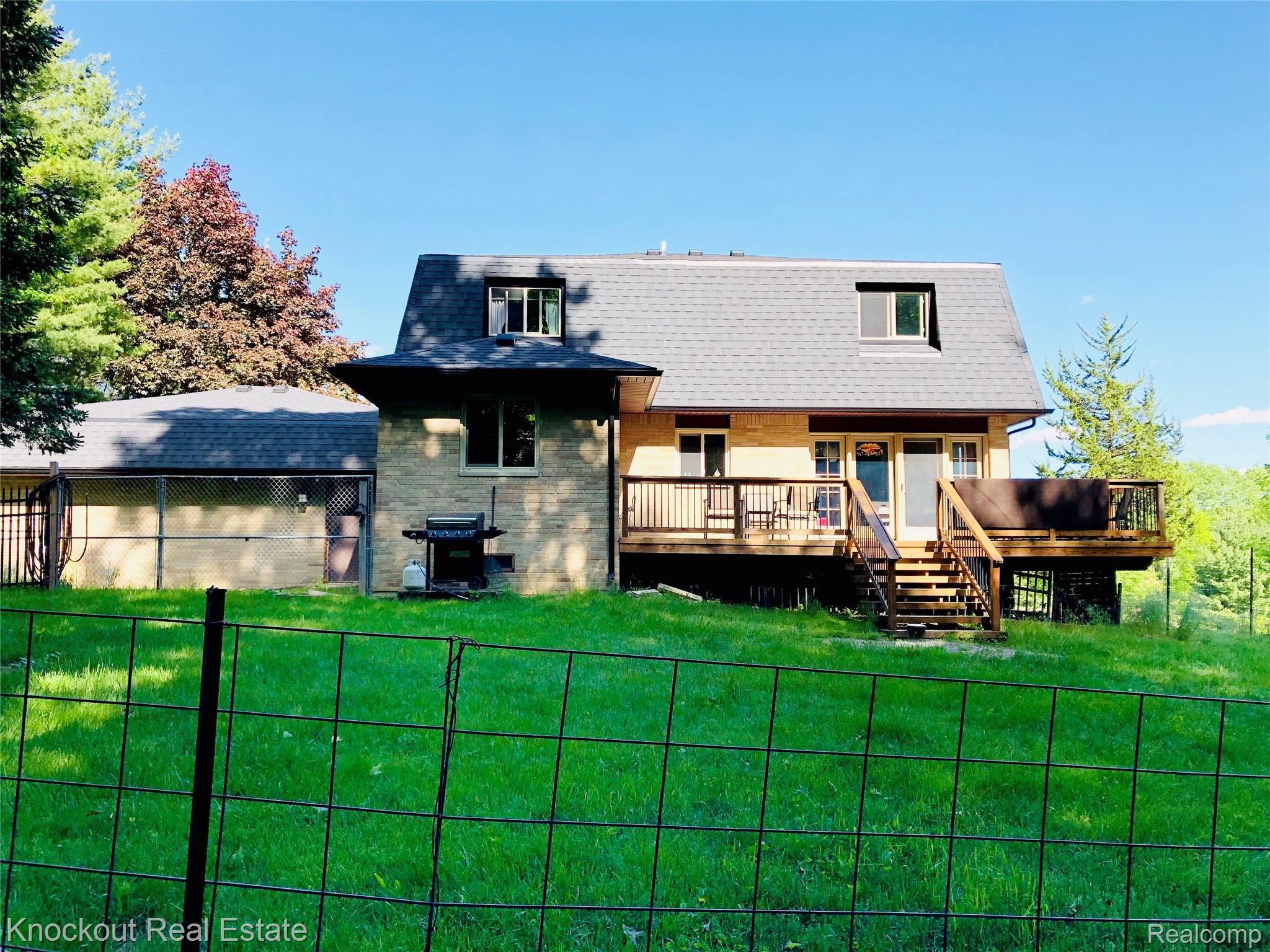 7076 Center Road Mayville, MI 48744 - Photo 21 of 33 Photo Jun 03, 4 55 10 PM.jpg