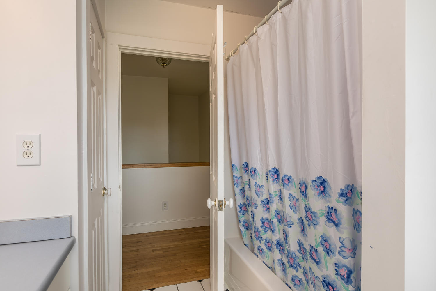 20 Leighton Road Falmouth, ME 04105 - Photo 28 of 34 20 Leighton Rd Falmouth ME-large-036-20-
