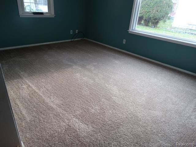 1191 Fairholme Road Grosse Pointe, MI 48236 - Photo 7 of 7 DSC03693.jpg