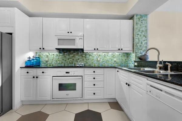 $745,000 | 8501 Gulf Boulevard, Unit W15B, Navarre, FL 32566
