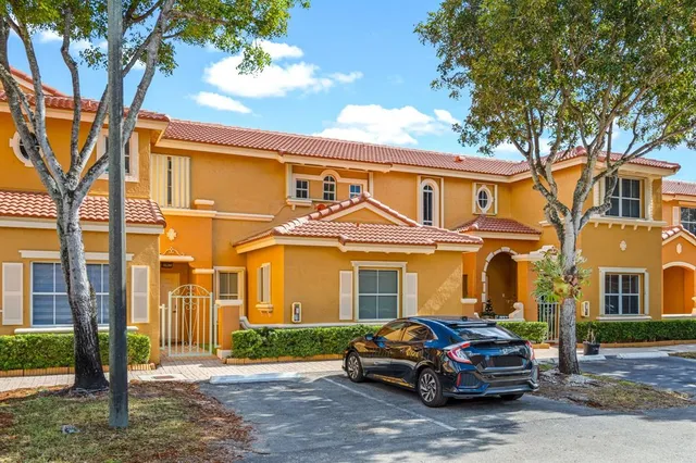 $485,000 | 8520 Northwest 139th Terrace, Unit 1602, Miami Lakes, FL 33016