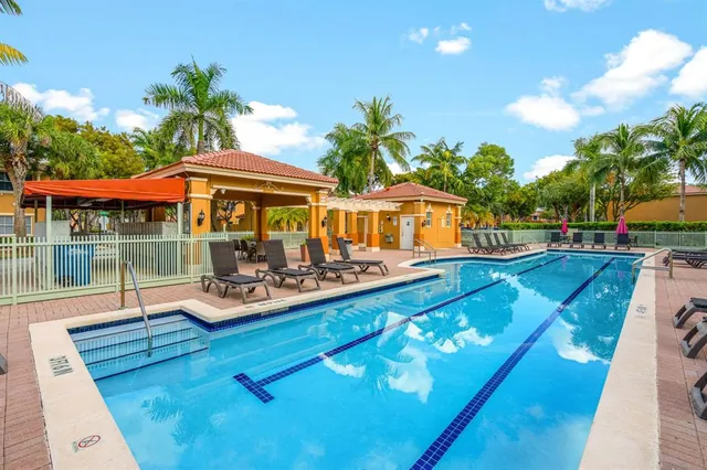 $485,000 | 8520 Northwest 139th Terrace, Unit 1602, Miami Lakes, FL 33016