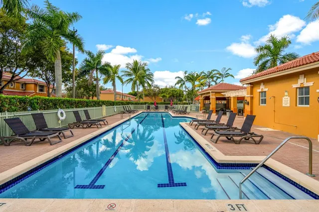 $485,000 | 8520 Northwest 139th Terrace, Unit 1602, Miami Lakes, FL 33016