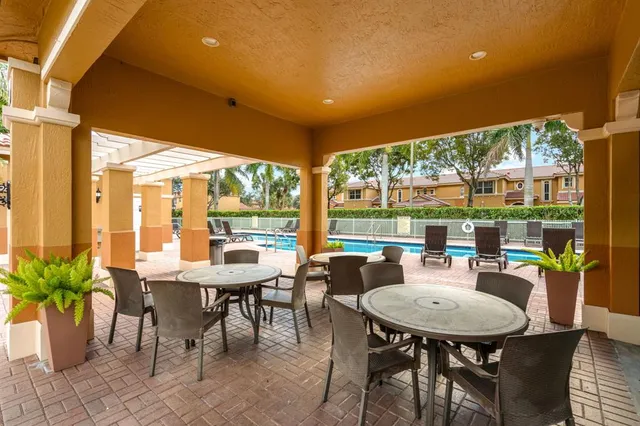 $485,000 | 8520 Northwest 139th Terrace, Unit 1602, Miami Lakes, FL 33016