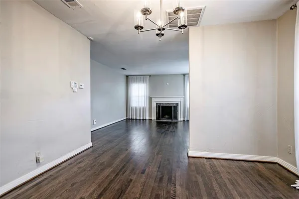 $2,800 | 7410 Caillet Street, Dallas, TX 75209