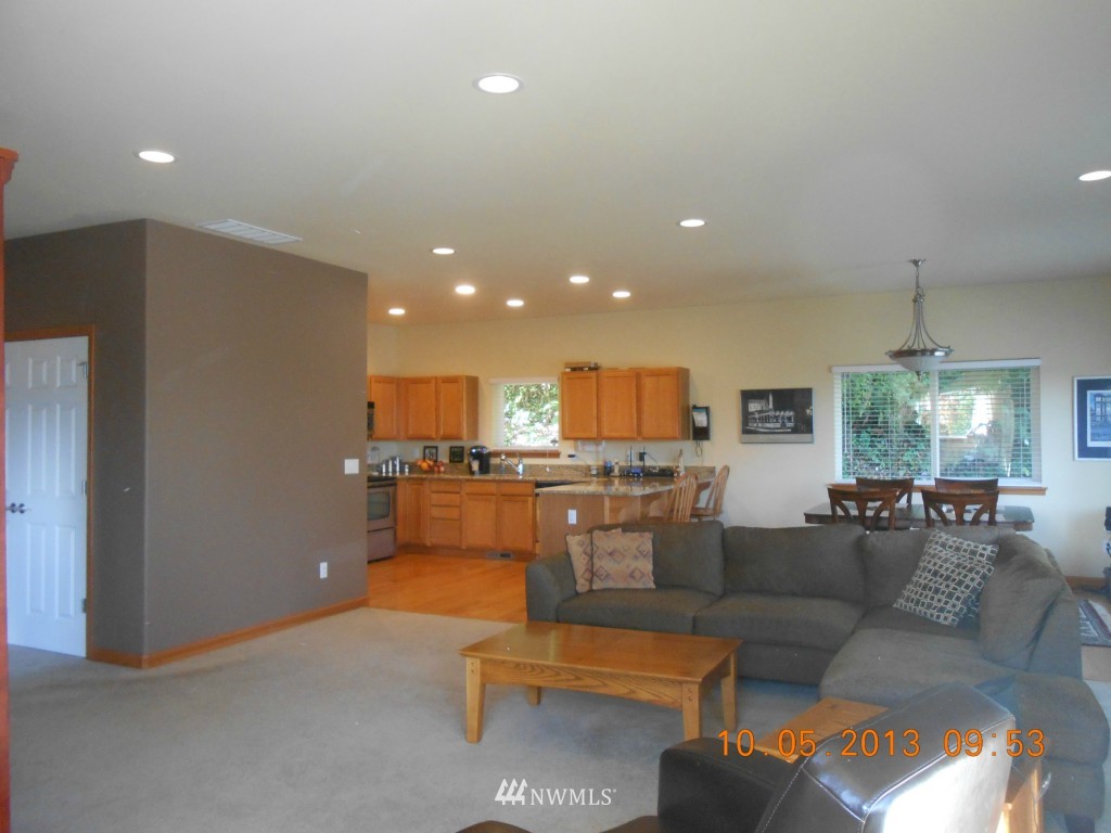 25119 South Reith Road Kent, WA 98032 - Photo 4 of 15 Gallery Image 4