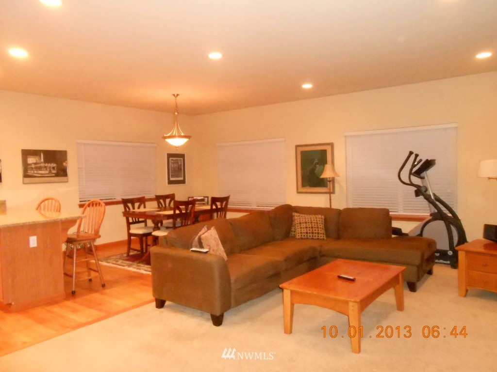 25119 South Reith Road Kent, WA 98032 - Photo 5 of 15 Gallery Image 5