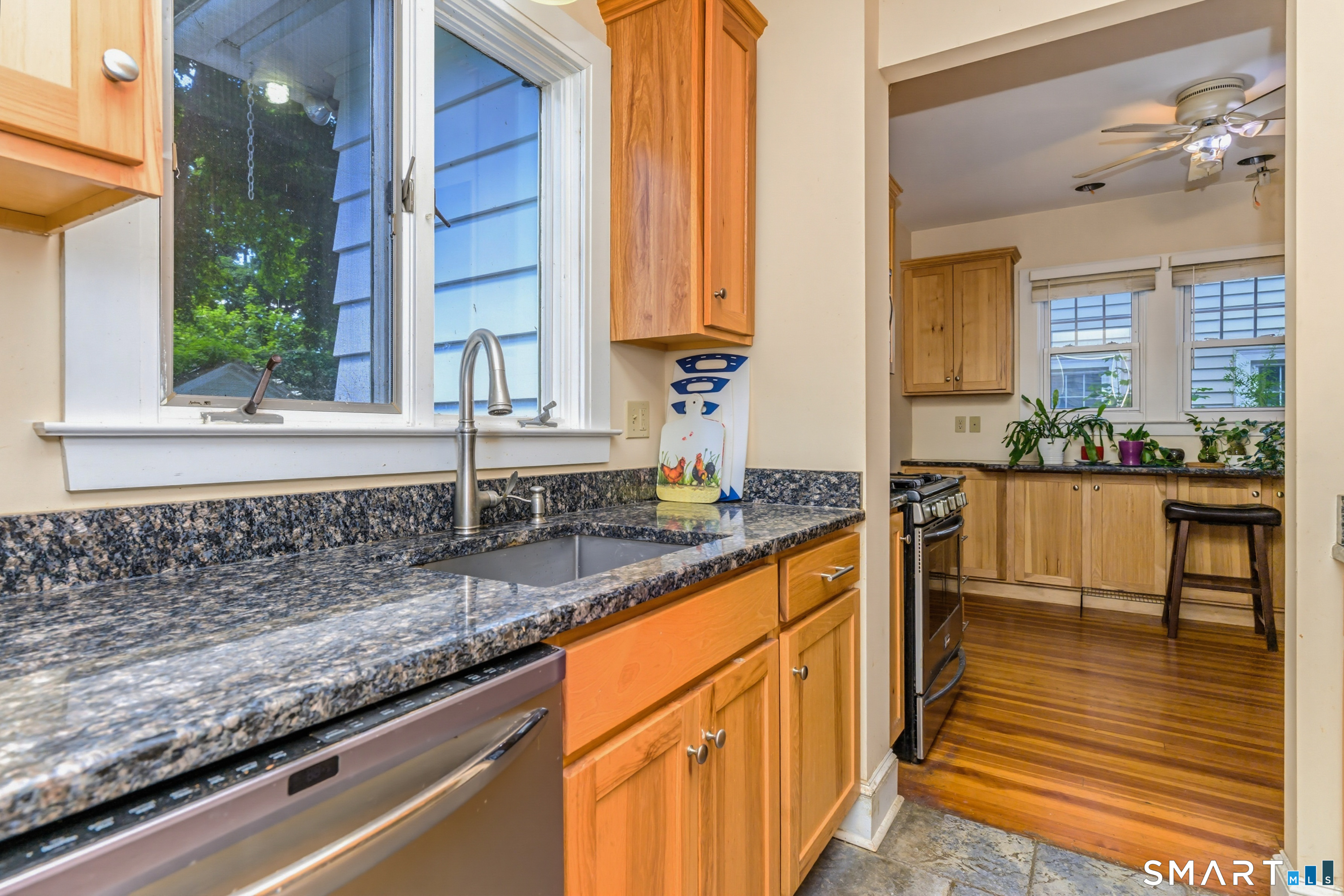 26 Filbert Street Hamden, CT 06517 - Photo 13 of 35