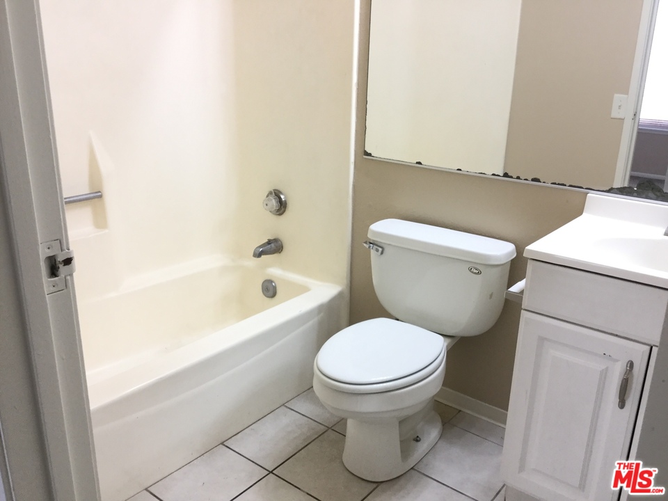 4312 Kingsbury Place Riverside, CA 92503 - Photo 11 of 15