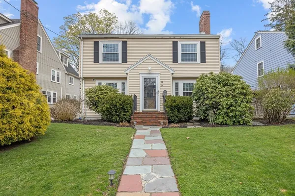 $3,500 | 16 Sumner Street, Unit 16, Newton, MA 02459