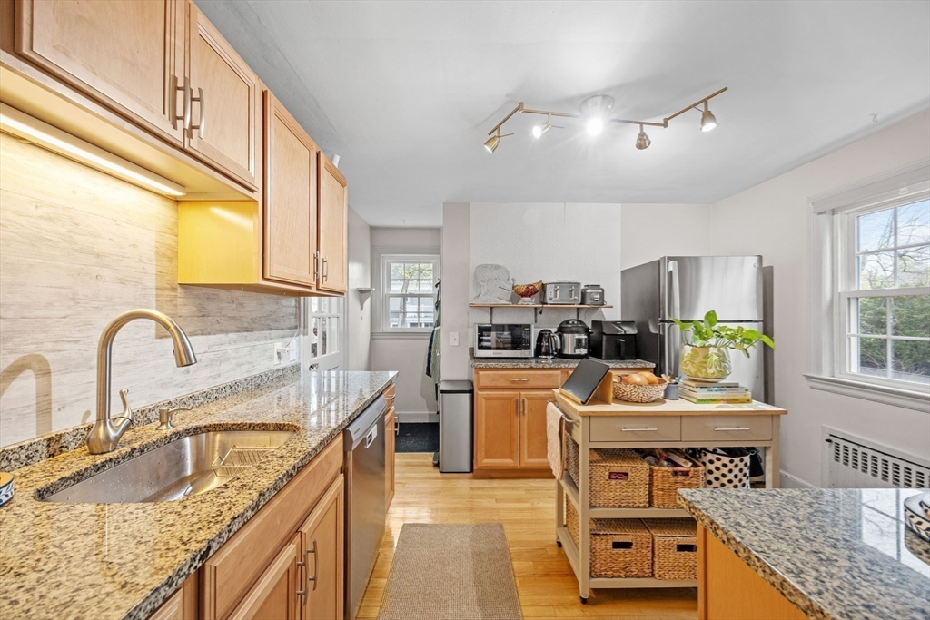 16 Sumner Street, Unit 16 Newton, MA 02459 - Photo 11 of 30