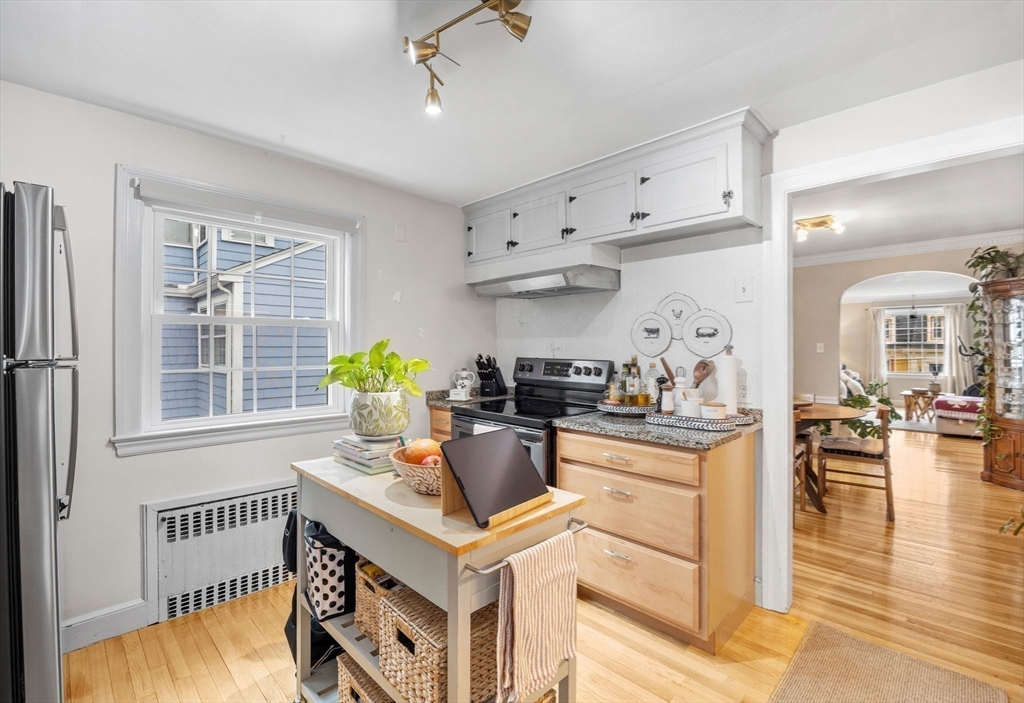 16 Sumner Street, Unit 16 Newton, MA 02459 - Photo 12 of 30