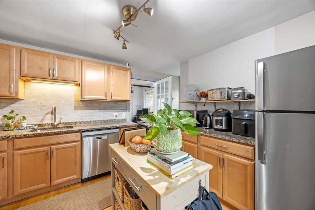 16 Sumner Street, Unit 16 Newton, MA 02459 - Photo 13 of 30