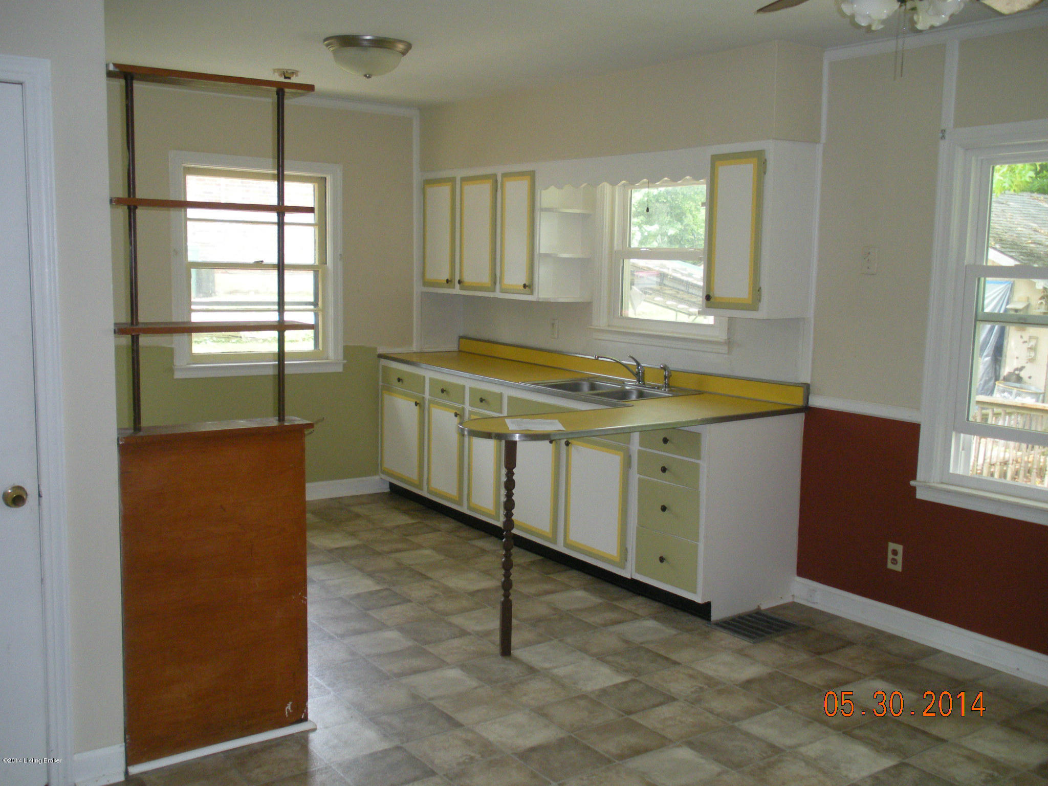 4410 Routt Road Louisville, KY 40299 - Photo 3 of 15 Kitchen