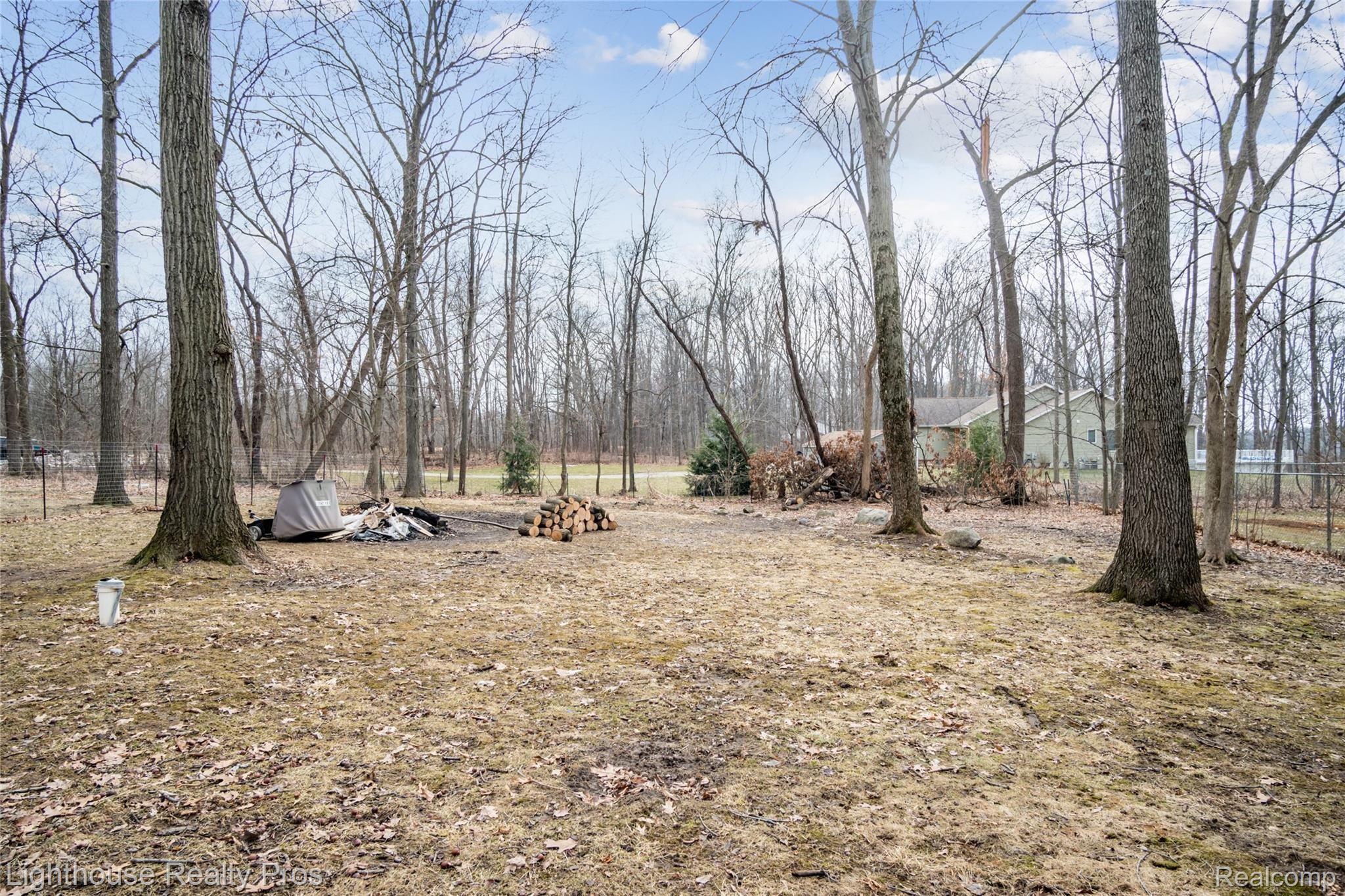 4374 Faussett Road Howell, MI 48855 - Photo 23 of 25 23.jpg