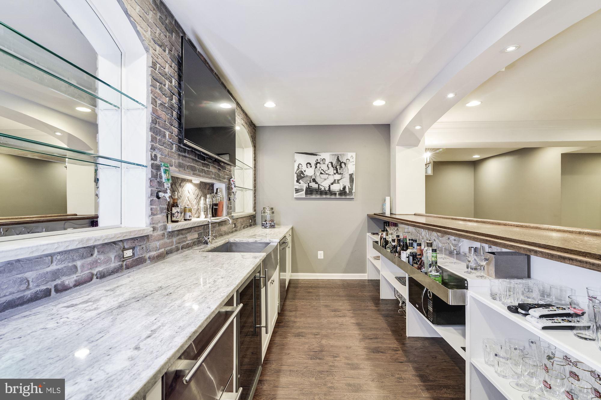 806 Derius Drive Mickleton, NJ 08056 - Photo 41 of 51 Basement Bar