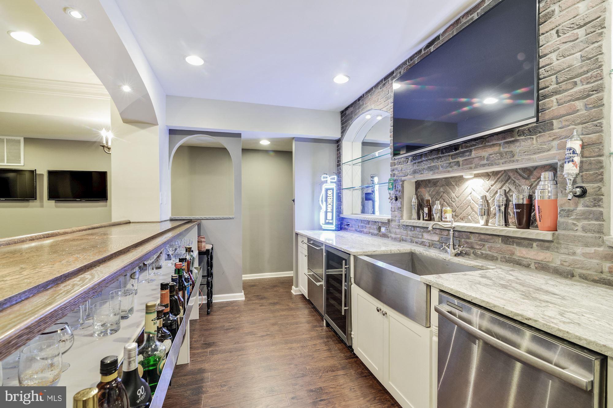 806 Derius Drive Mickleton, NJ 08056 - Photo 42 of 51 Basement Bar