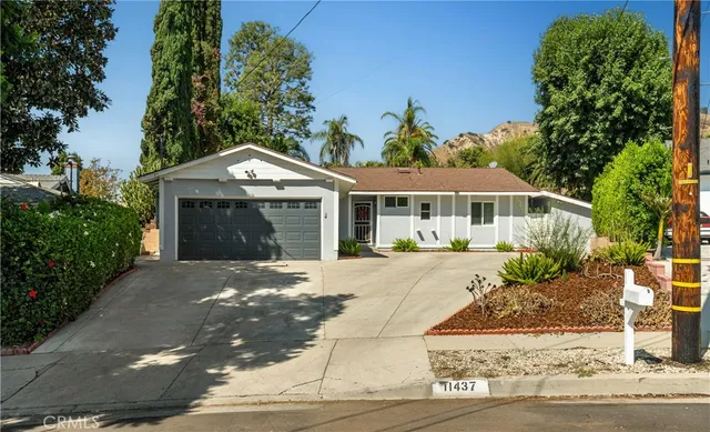 $1,055,000 | 11437 Lemoncrest Avenue, Sylmar, CA 91342
