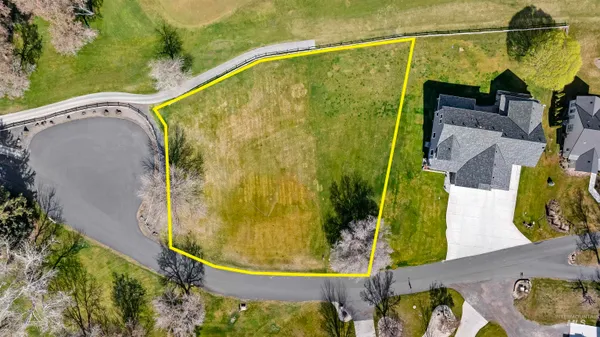 $179,000 | 326 Clear Lake Lane, Buhl, ID 83316